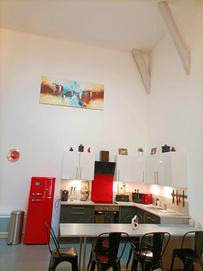Superbe appartement type loft en duplex rue Buat Châlons-en-Champagne Extérieur photo